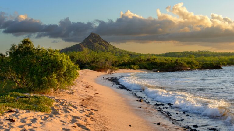 Dragonn,Hill,Island,On,Galapagos