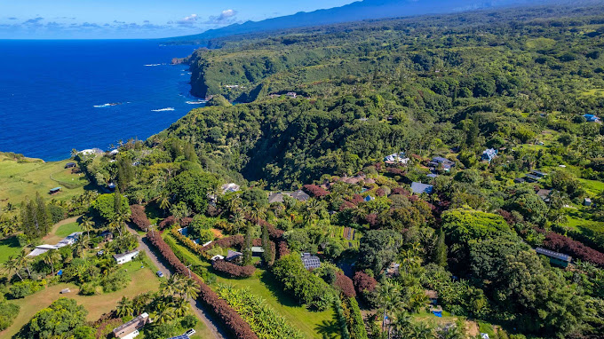 Aerial view of Hale Akua Eco-Retreat and organic farm on Maui’s north shore, home for the CGA Hawaiian Weekend Getaway